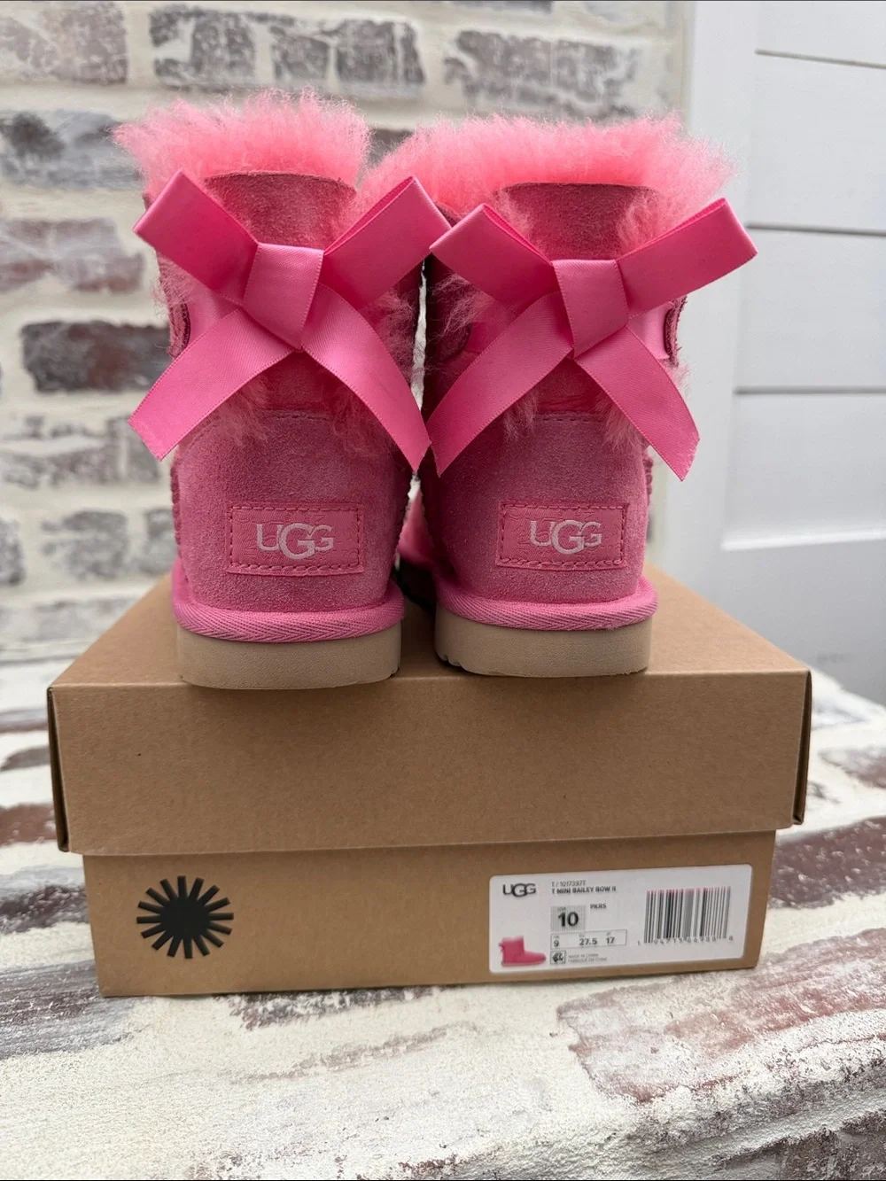 UGG classic mini